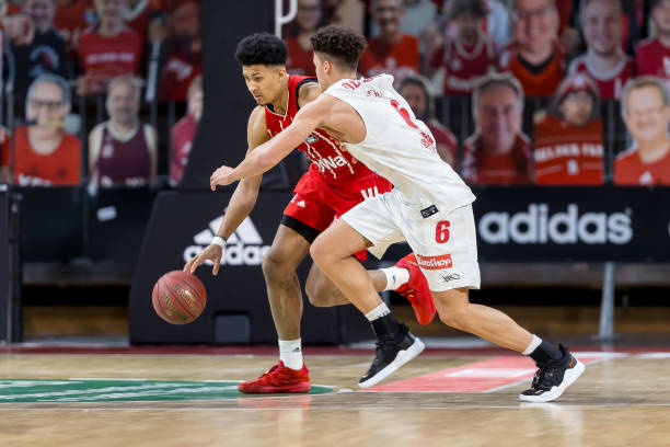 胜利往往属 胜利往往属