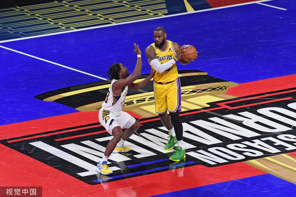 在竞赛激烈 在竞赛激烈